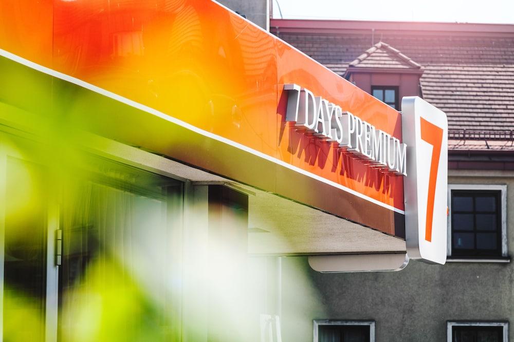 Kyriad Vienna Altmannsdorf Zewnętrze zdjęcie